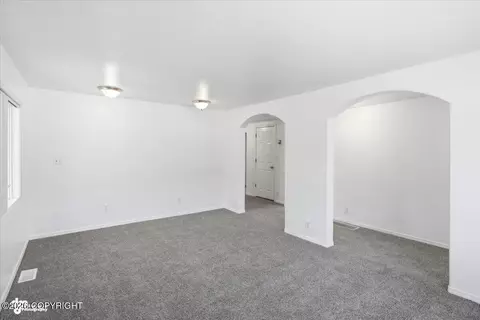 Living - 414 E 9th Ave, Anchorage, AK 99501 photo 1 of 3