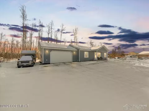 5514 W Serene Cir, Wasilla, AK 99623