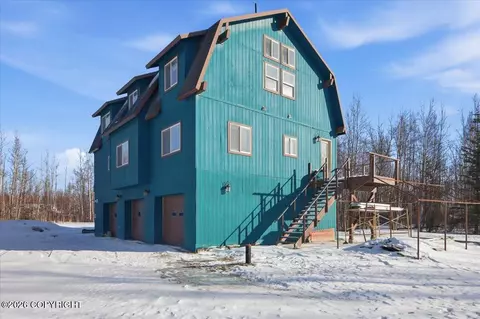 1646 W Clydesdale Dr, Wasilla, AK 99654