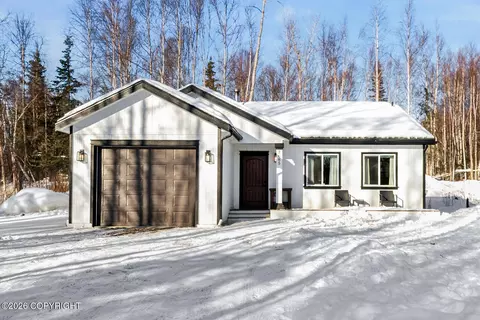2685 W Megans Cir, Wasilla, AK 99623