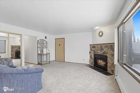 Living - 261 Mccarrey St # 16B, Anchorage, AK 99508 photo 3 of 4