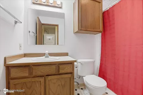 Bath - 261 Mccarrey St # 16B, Anchorage, AK 99508 photo 1 of 1