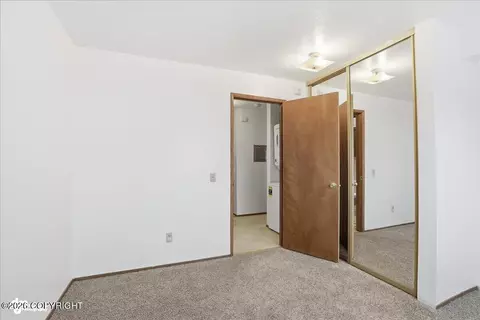 Bedroom - 261 Mccarrey St # 16B, Anchorage, AK 99508 photo 4 of 7