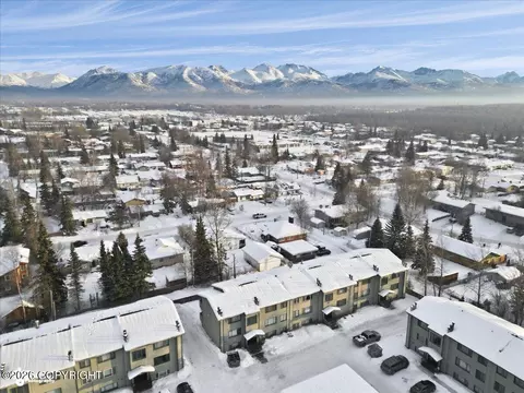 View/Area - 261 Mccarrey St # 16B, Anchorage, AK 99508 photo 2 of 5