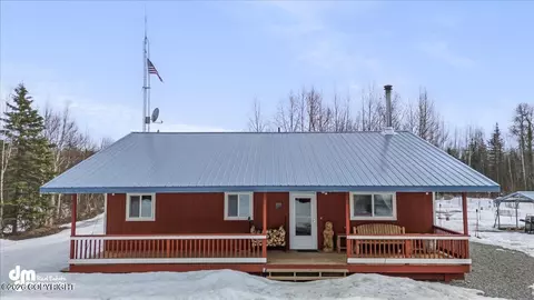 39728 S Leroy Davies Rd, Talkeetna, AK 99676