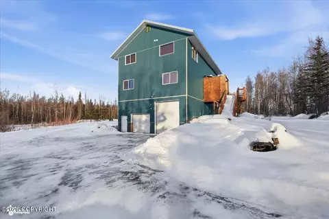 7200 W Middle Dr, Wasilla, AK 99623