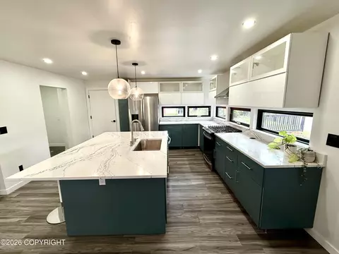 100 E Manor Ave, Anchorage, AK 99501 photo 3