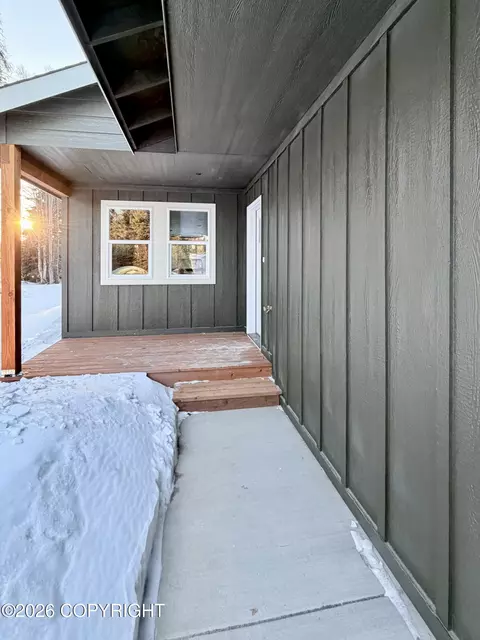 1001 Skyler Ln, Kenai, AK 99611