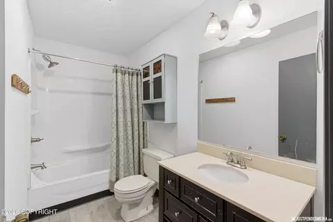 Bath - 9656 Etolin Cir, Eagle River, AK 99577 photo 6 of 6