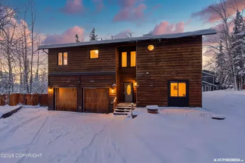 9656 Etolin Cir, Eagle River, AK 99577