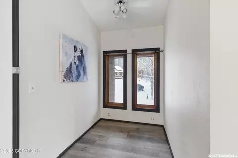 Entry Way - 9656 Etolin Cir, Eagle River, AK 99577 photo 4 of 6