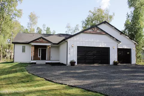 3915 S Cook Inlet Cir, Wasilla, AK 99623