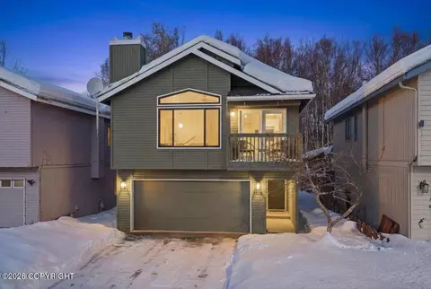 3813 Galactica Dr, Anchorage, AK 99517