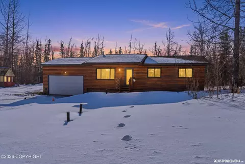 1005 E Susitna Dr, Wasilla, AK 99654