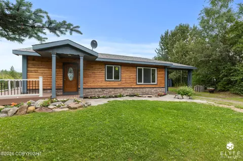 581 N Robin Cir, Wasilla, AK 99654