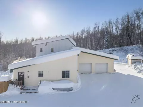 691 Steele Creek Rd, Fairbanks, AK 99712