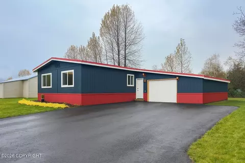 624 Whirlway Dr, Valdez, AK 99686