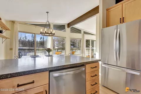Kitchen - 5005 E 98th Ave, Anchorage, AK 99507 photo 5 of 7
