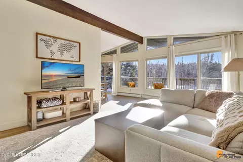 Living - 5005 E 98th Ave, Anchorage, AK 99507 photo 2 of 5