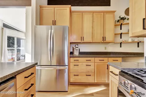Kitchen - 5005 E 98th Ave, Anchorage, AK 99507 photo 3 of 7