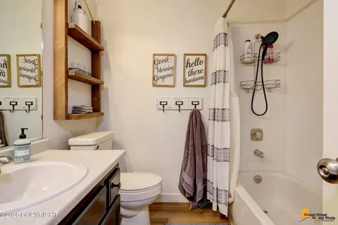 Bath - 5005 E 98th Ave, Anchorage, AK 99507 photo 3 of 4