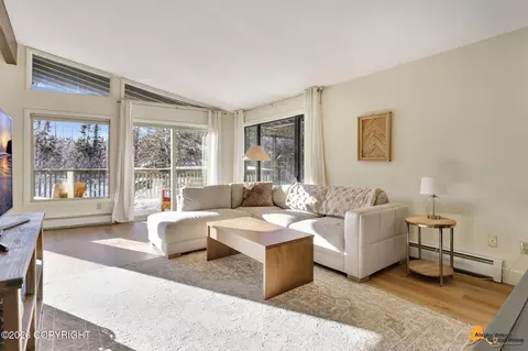 Living - 5005 E 98th Ave, Anchorage, AK 99507 photo 1 of 5