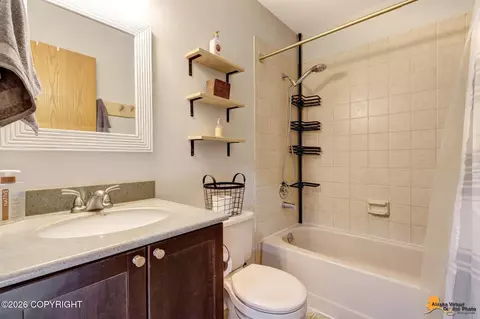 Bath - 5005 E 98th Ave, Anchorage, AK 99507 photo 4 of 4