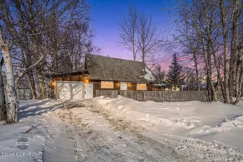 233 W Beaver Ave, Palmer, AK 99645