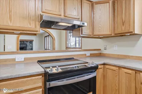 Kitchen - 3740 E 66th Ave, Anchorage, AK 99507 photo 3 of 4