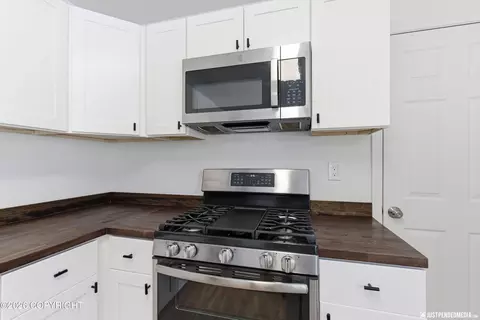 4603 E 8th Ave, Anchorage, AK 99508 photo 17