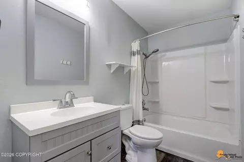 Bath - 1548 Cara Loop # 5B, Anchorage, AK 99515 photo 1 of 1