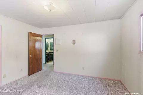 Bedroom - 12121 Horseshoe Dr, Eagle River, AK 99577 photo 4 of 7