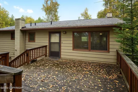 12121 Horseshoe Dr, Eagle River, AK 99577