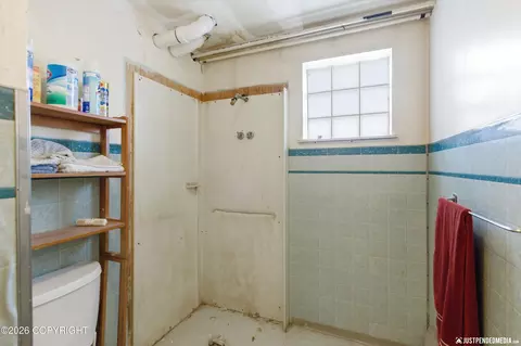 Bath - 12121 Horseshoe Dr, Eagle River, AK 99577 photo 4 of 4