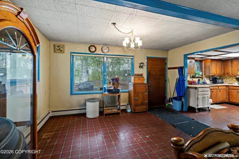 Dining - 12121 Horseshoe Dr, Eagle River, AK 99577 photo 2 of 2