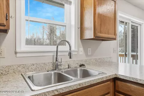 16734 Riddell Cir, Eagle River, AK 99577 photo 11