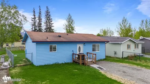 1421 S Bonanza St, Palmer, AK 99645