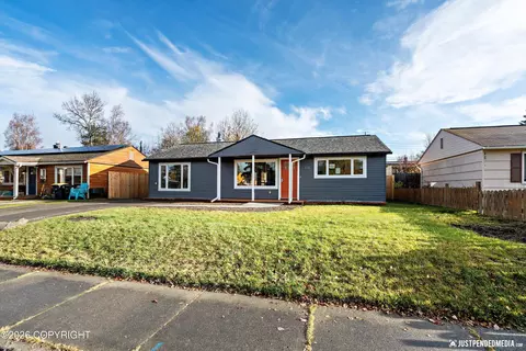 1811 Talkeetna St, Anchorage, AK 99508