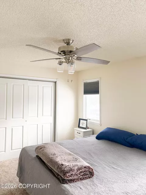 Bedroom - 3929 E Turnagain Blvd # 7, Anchorage, AK 99517 photo 4 of 5