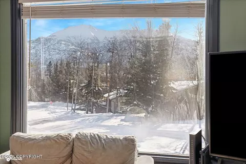 Living - 9607 St George Cir, Eagle River, AK 99577 photo 4 of 4