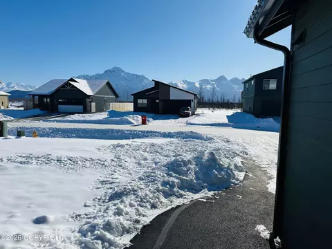 Exterior - 1175 E Mountain Peak Loop, Palmer, AK 99645 photo 8 of 8