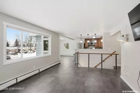 3010 Dawson St, Anchorage, AK 99503