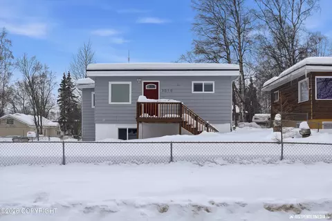 3010 Dawson St, Anchorage, AK 99503