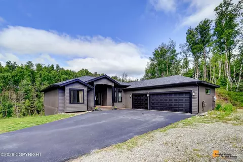 6047 E Sun Crest Dr, Wasilla, AK 99654