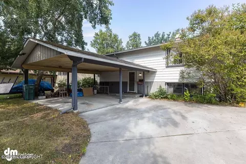7121 Chester Ct, Anchorage, AK 99504