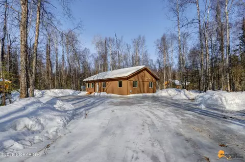 14739 E Angel Wing Cir, Talkeetna, AK 99676