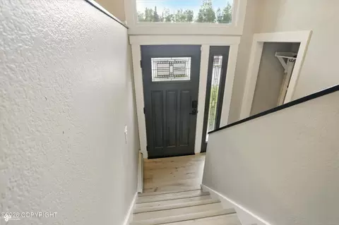 Entry Way - 7515 E 20th Ave, Anchorage, AK 99504 photo 4 of 5