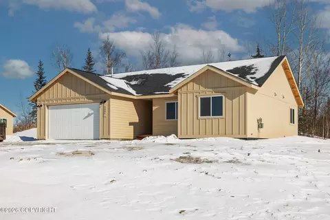 2641 N Cottage Hill Dr, Palmer, AK 99645