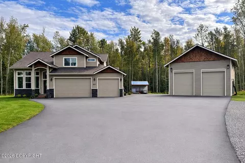 4601 N Cedarwood Dr, Wasilla, AK 99654