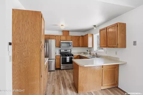 12413 Winter Park Cir, Eagle River, AK 99577 photo 9